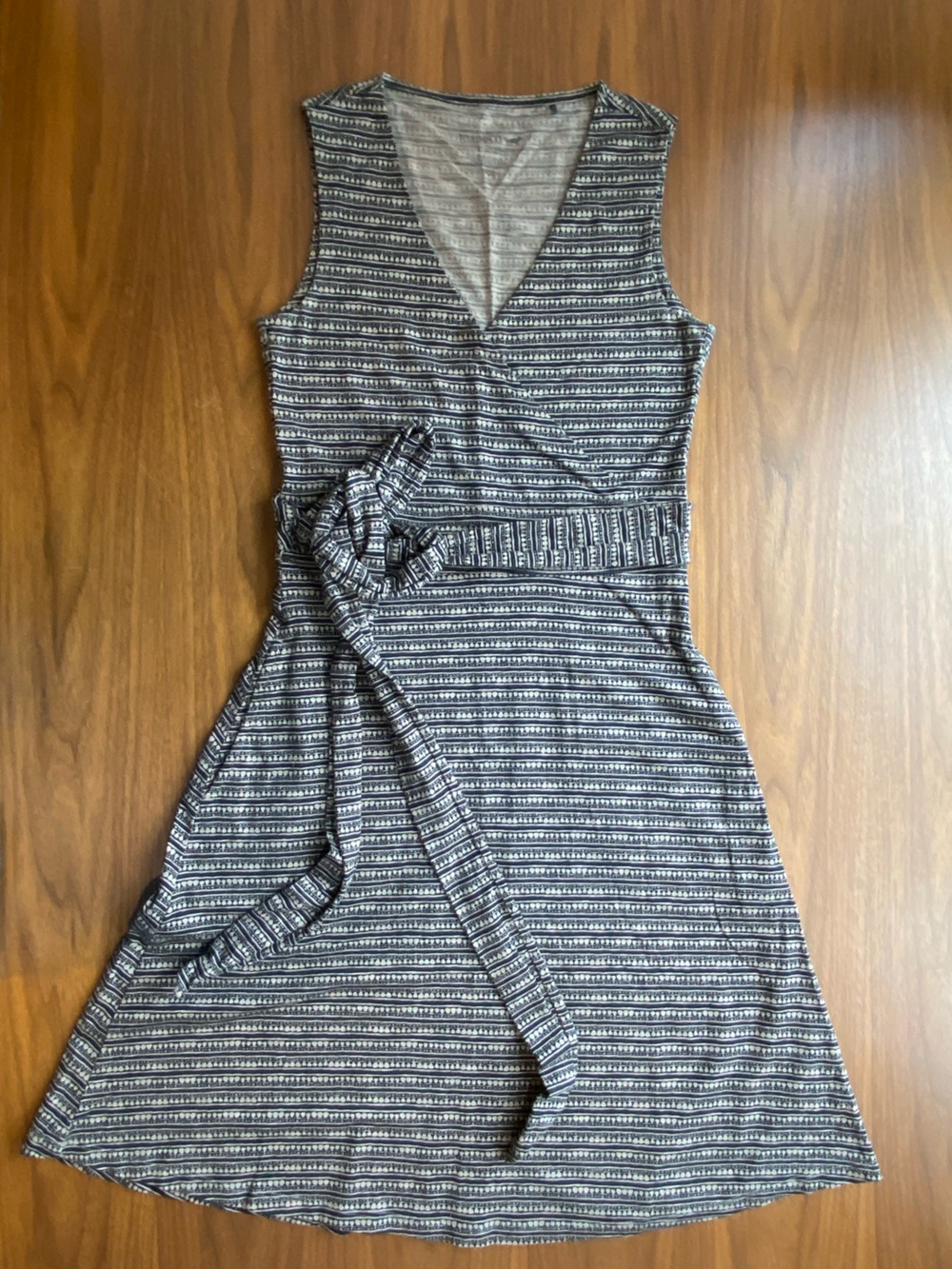 Toad & Co XS organic Pattern V‑Neck Faux Wrap Dress in Black & Tan